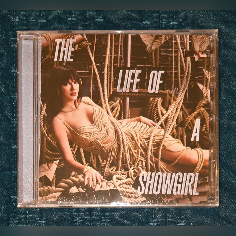 SEALED Taylor Swift The Life of a Showgirl "So Glamorous Cabaret" Vrs full CD